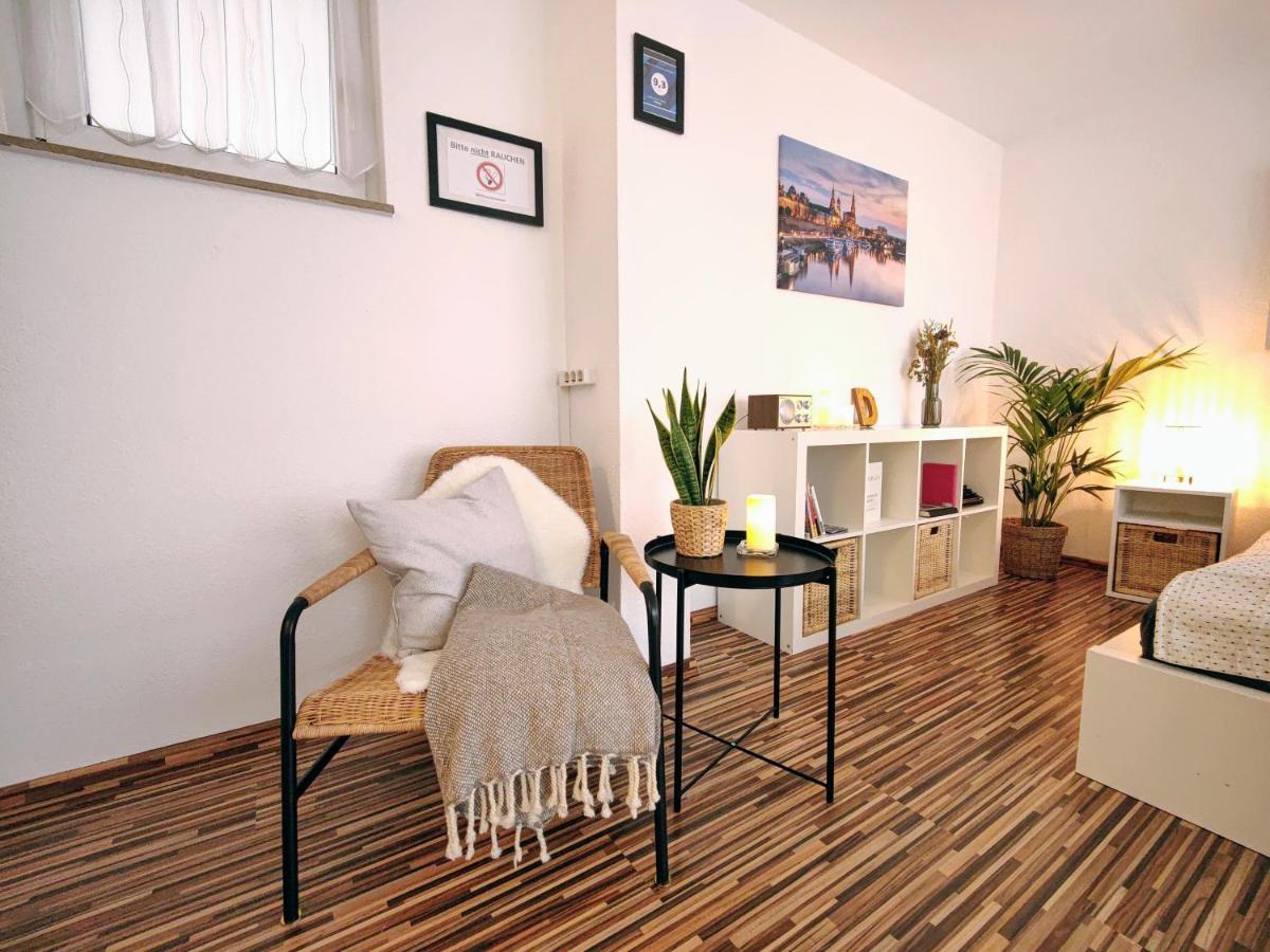 Gemuetliche Ferienwohnung In Ruhiger Lage ドレスデン エクステリア 写真